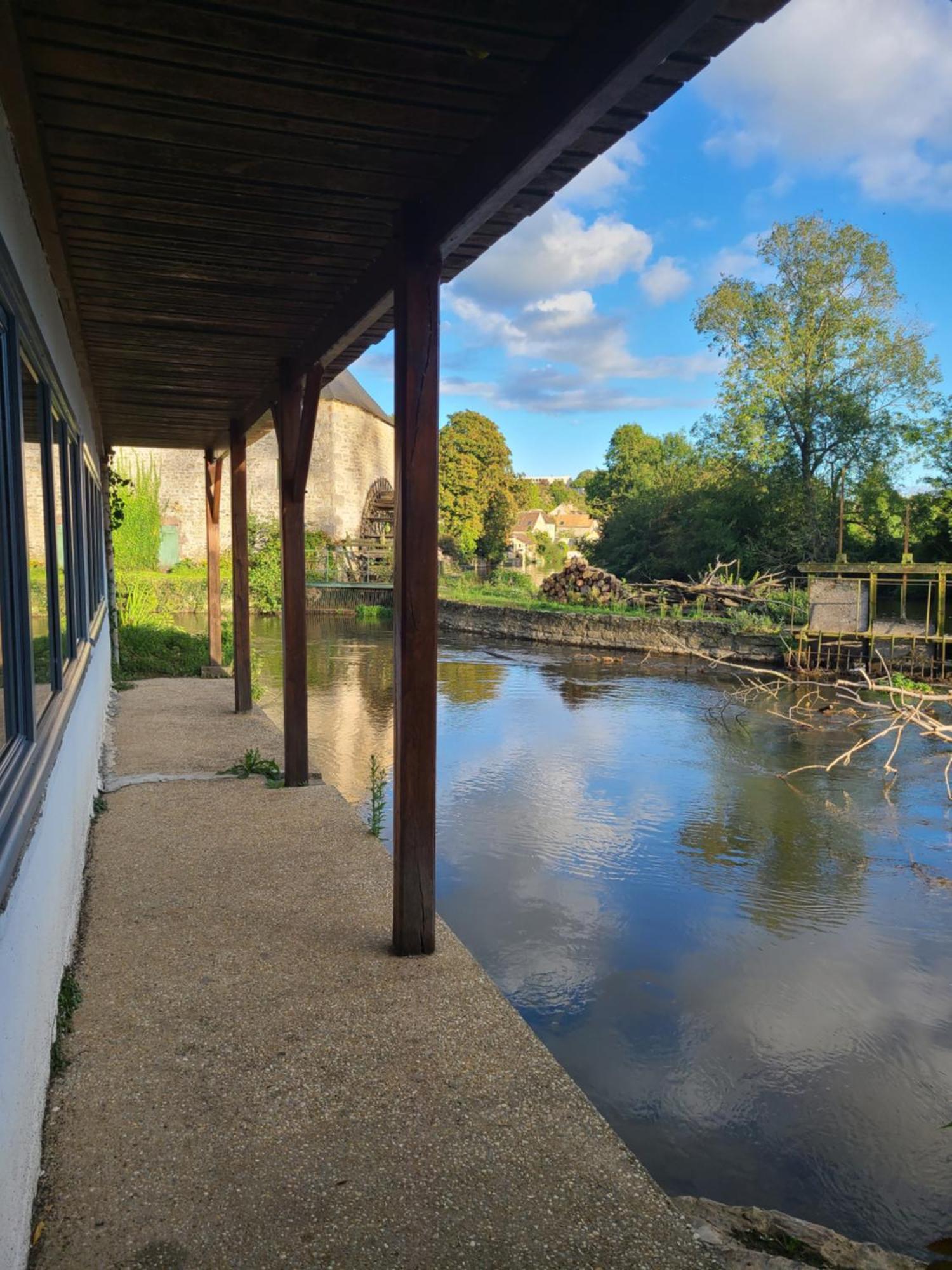 Вілла Maison Avec Jardin En Bord De Riviere Fresnay-sur-Sarthe Екстер'єр фото